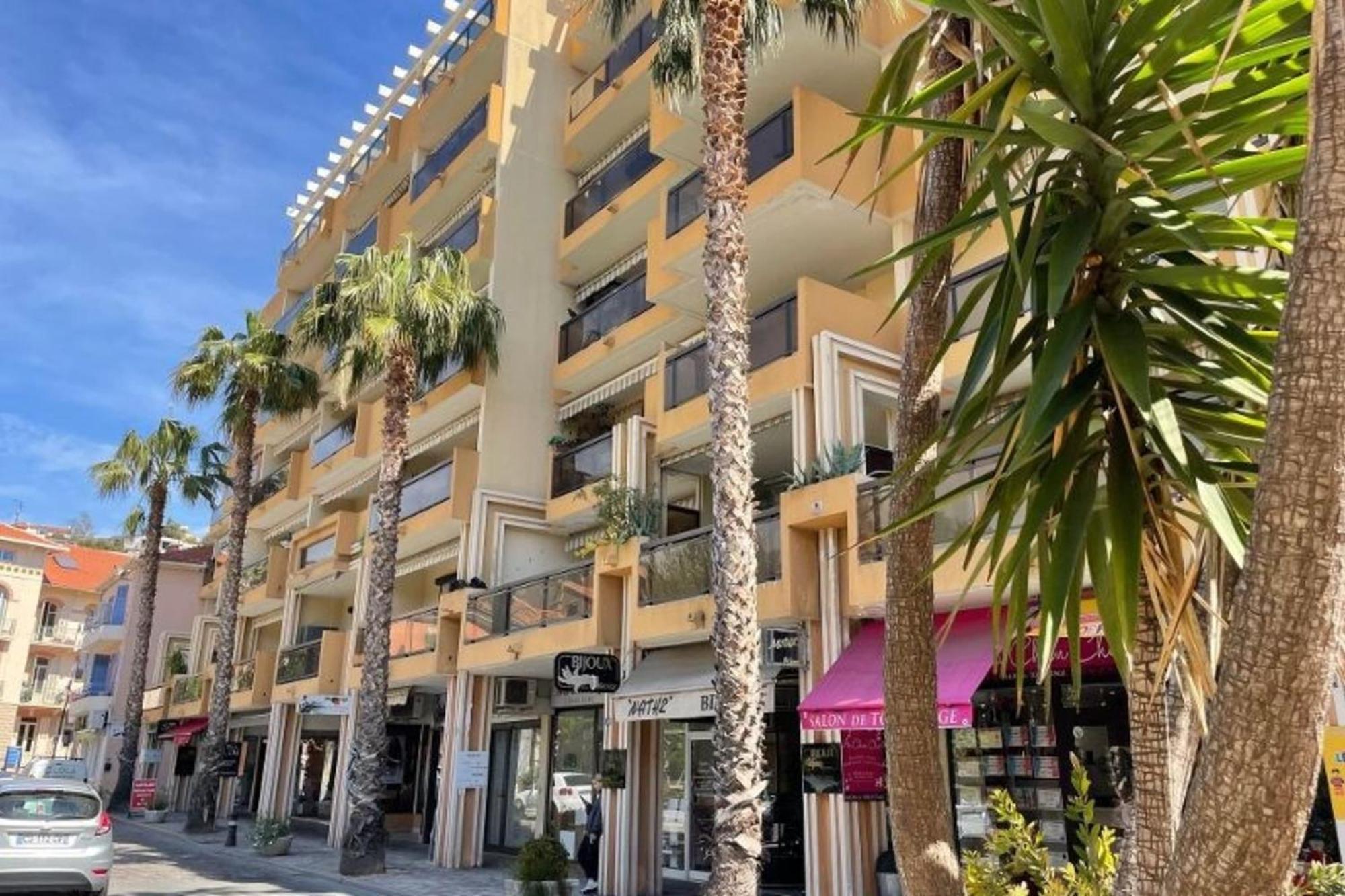 T2 200M From Lavandou Beach Classified 3 Le Lavandou Exterior photo